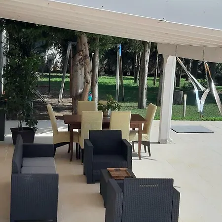 Con Piscina ليتشي